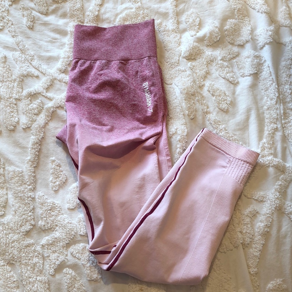 Used but in good condition women’s large gymshark leggings